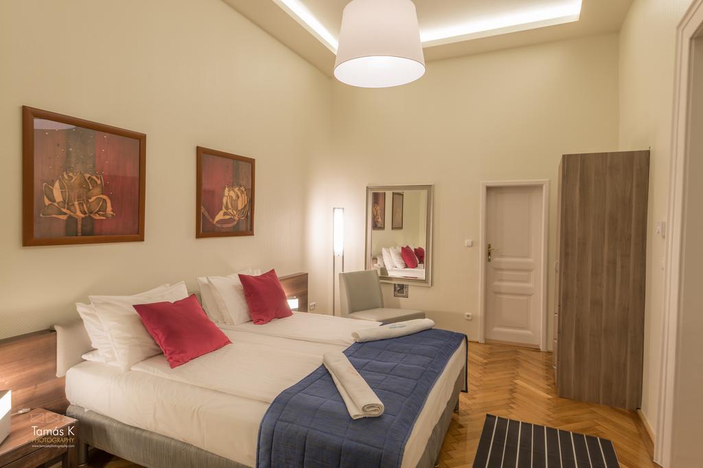 Apartments Opera Budapest Rum bild